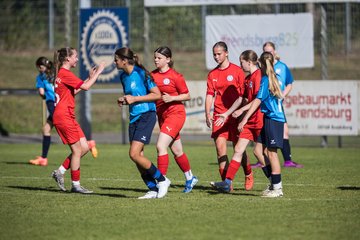 Bild 267 - wBJ TuS Rotenhof - Holstein Kiel : Ergebnis: 1:4